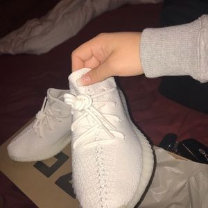 Triple White 350 V2 Yeezys